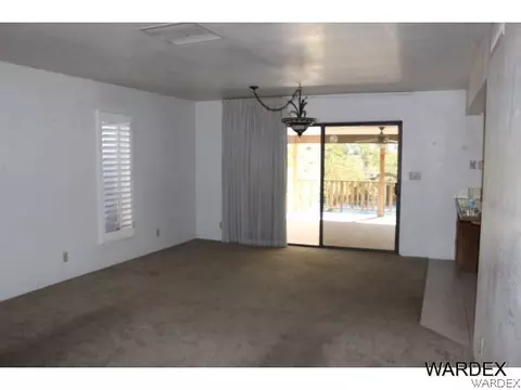 617 Lagoon St, Needles, CA 92363 photo 3