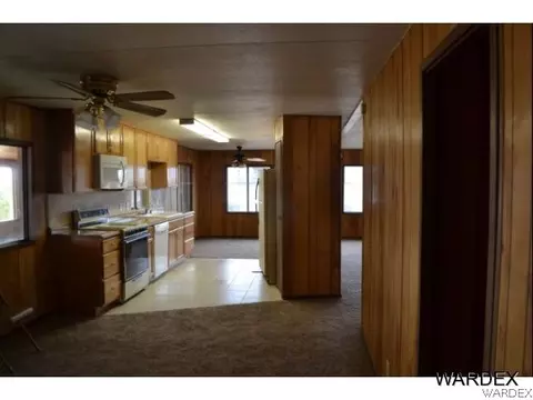 1395 E Mcvicar Ave, Kingman, AZ 86409 photo 4