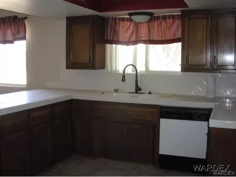 1890 Eastern St, Kingman, AZ 86401 photo 3