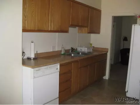 212 H St, Needles, CA 92363 photo 2
