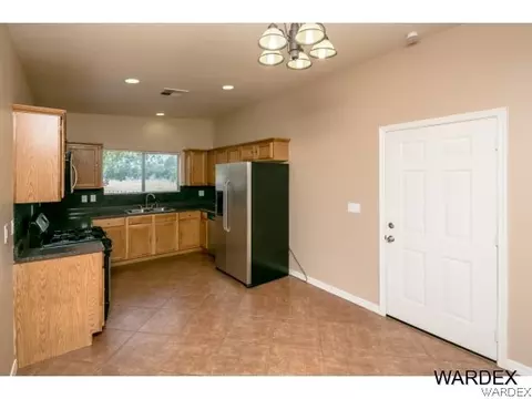 3689 E Shaeffer Ave, Kingman, AZ 86409 photo 5