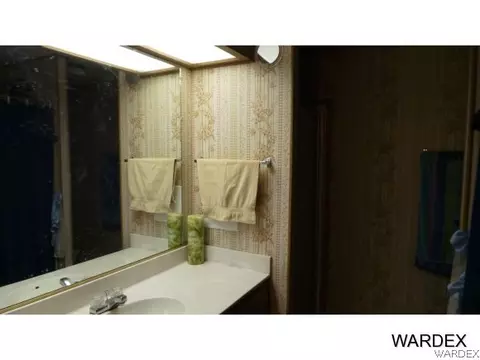 1035 Edie Cir, Kingman, AZ 86409 photo 8