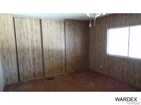 1035 Edie Cir, Kingman, AZ 86409 photo 9