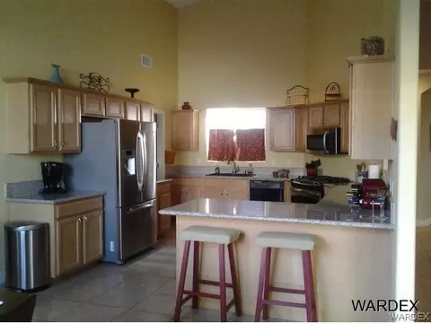 2436 Natalie St, Kingman, AZ 86401 photo 6