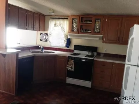 1628 S Rease Rd, Kingman, AZ 86401 photo 4