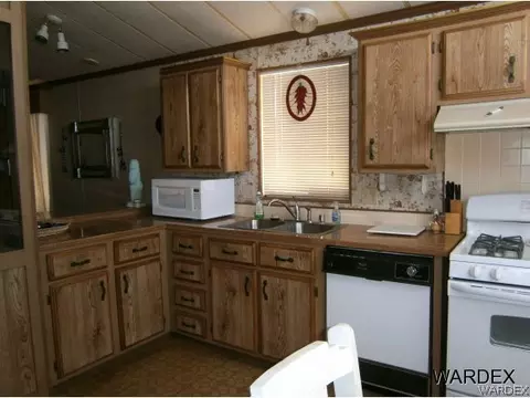 4871 E Pinta Dr, Topock, AZ 86436 photo 3