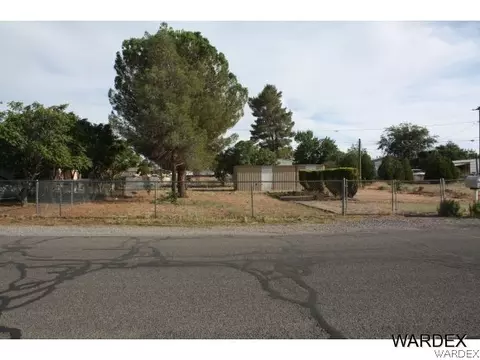 3830 Shaeffer, Kingman, AZ 86409 photo 5