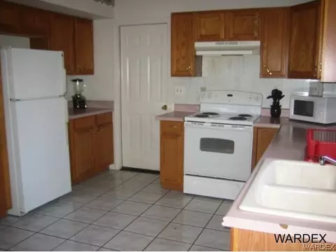 2310 E Morrow Ave, Kingman, AZ 86409 photo 6