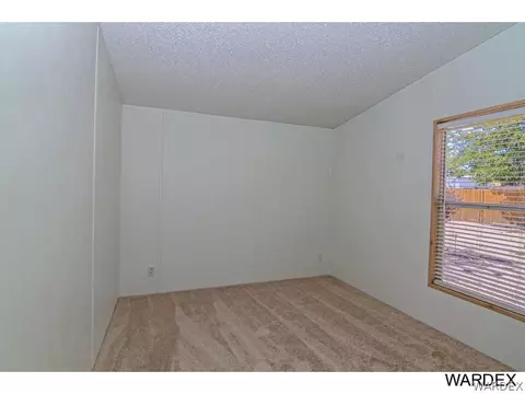 680 E Beverly Ave, Kingman, AZ 86401 photo 11