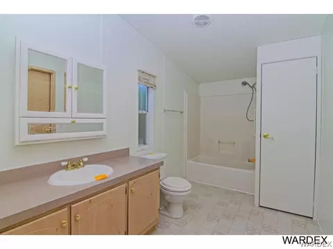 680 E Beverly Ave, Kingman, AZ 86401 photo 8