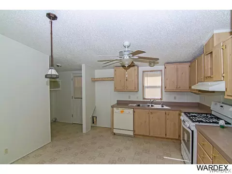 680 E Beverly Ave, Kingman, AZ 86401 photo 14