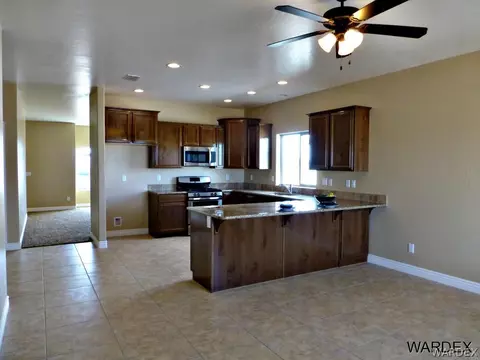 3075 E Dafne Ave, Kingman, AZ 86401 photo 8