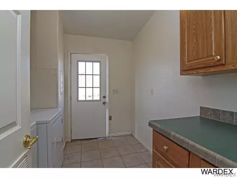 2453 E Buckeye Rd, Kingman, AZ 86409 photo 16