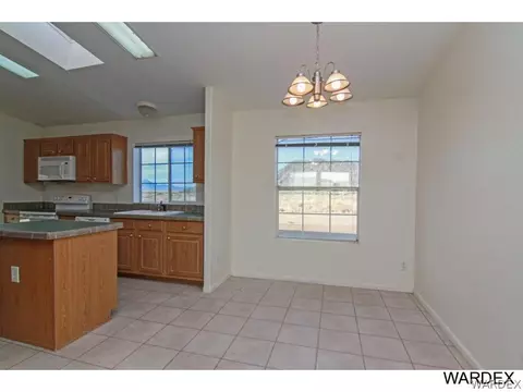 2453 E Buckeye Rd, Kingman, AZ 86409 photo 8