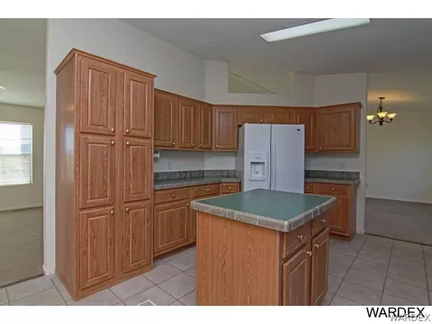 2453 E Buckeye Rd, Kingman, AZ 86409 photo 6