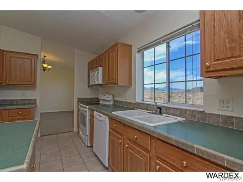 2453 E Buckeye Rd, Kingman, AZ 86409 photo 5