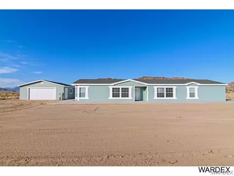 2453 E Buckeye Rd, Kingman, AZ 86409 photo 1