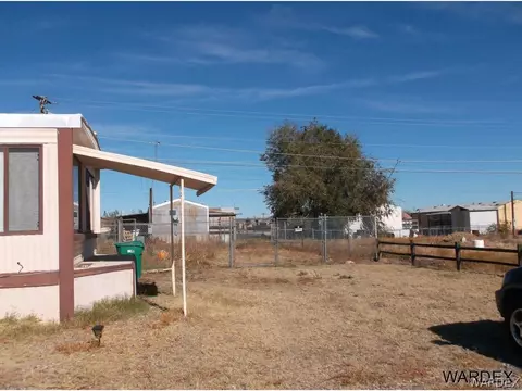2805 E Carver, Kingman, AZ 86409 photo 2