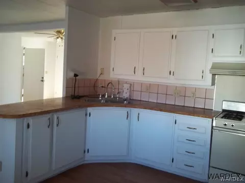 2460 E Devlin Ave, Kingman, AZ 86409 photo 11