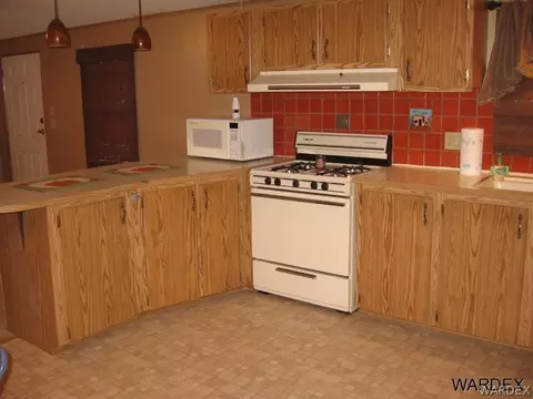4620 E Linden Dr, Topock, AZ 86436 photo 7