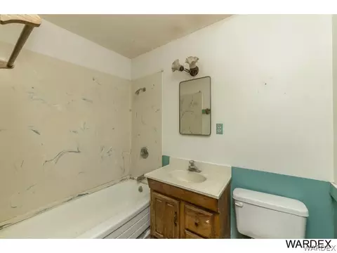 2016 Peru St, Needles, CA 92363 photo 8