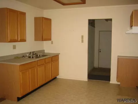 2830 E Packard, Kingman, AZ 86409 photo 3