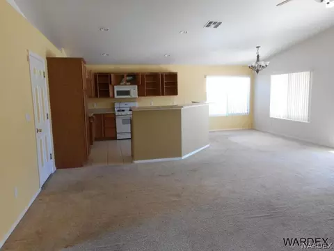 3918 E Packard Ave, Kingman, AZ 86409 photo 5
