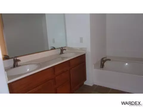 3852 E Ames Ave, Kingman, AZ 86401 photo 10