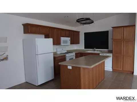 3852 E Ames Ave, Kingman, AZ 86401 photo 5
