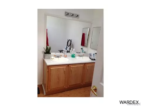 1069 E Pine Dr, Mohave Valley, AZ 86440 photo 14