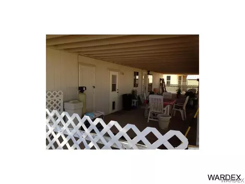 1069 E Pine Dr, Mohave Valley, AZ 86440 photo 3