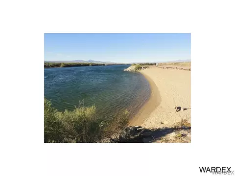 1069 E Pine Dr, Mohave Valley, AZ 86440 photo 20