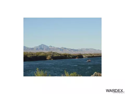 1069 E Pine Dr, Mohave Valley, AZ 86440 photo 17