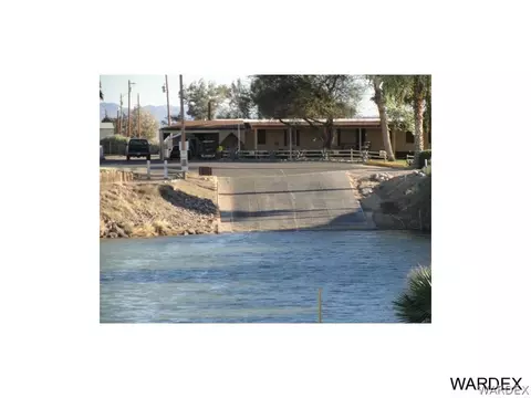 1069 E Pine Dr, Mohave Valley, AZ 86440 photo 16