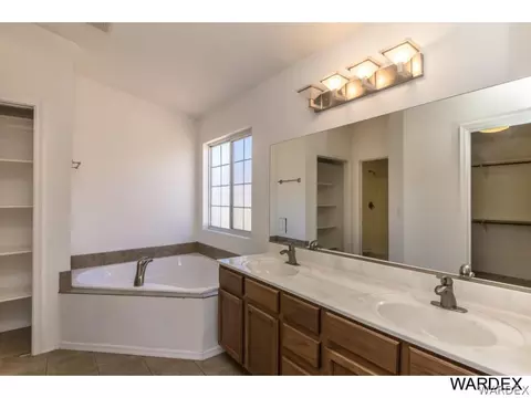 3799 E Ames Ave, Kingman, AZ 86409 photo 11