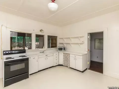 520 E Spring St, Kingman, AZ 86401 photo 5