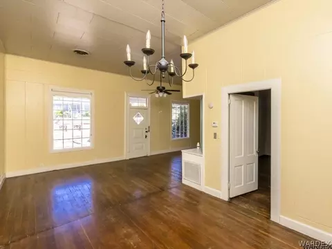 520 E Spring St, Kingman, AZ 86401 photo 3