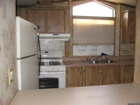 2735 E Ames Ave, Kingman, AZ 86409 photo 10