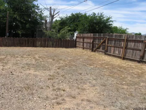 2735 E Ames Ave, Kingman, AZ 86409 photo 12