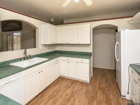 7809 E Concho Dr, Kingman, AZ 86401 photo 5