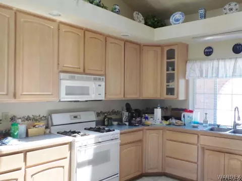 6499 E Westwind Rd, Kingman, AZ 86401 photo 3