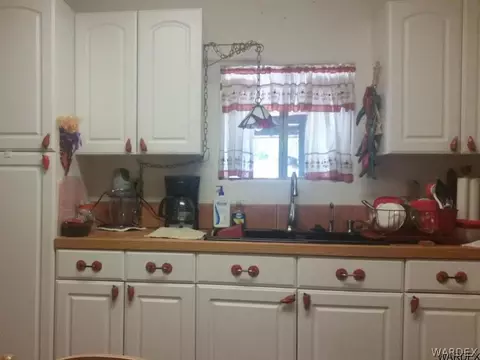1533 E Devlin Ct, Kingman, AZ 86409 photo 13