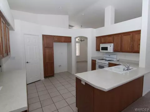 3913 E Ames Ave, Kingman, AZ 86409 photo 12