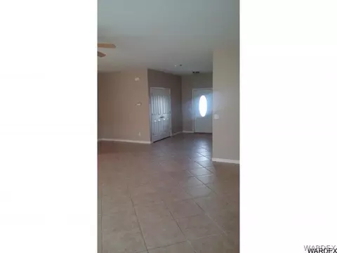 7158 E Stoneaxe Dr, Kingman, AZ 86401 photo 4