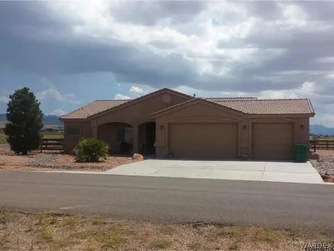 7158 E Stoneaxe Dr, Kingman, AZ 86401 photo 1