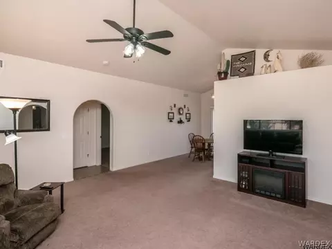 7367 E Superstition Dr, Kingman, AZ 86401 photo 6