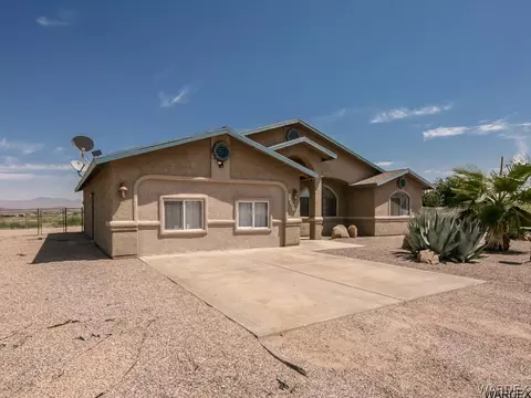 7367 E Superstition Dr, Kingman, AZ 86401 photo 2