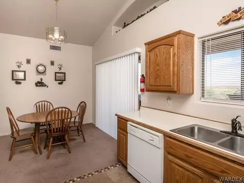 7367 E Superstition Dr, Kingman, AZ 86401 photo 13