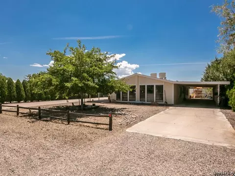2100 E Suffock Ave, Kingman, AZ 86409 photo 3