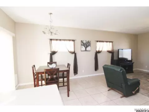 7108 Stoneaxe Dr, Kingman, AZ 86409 photo 9